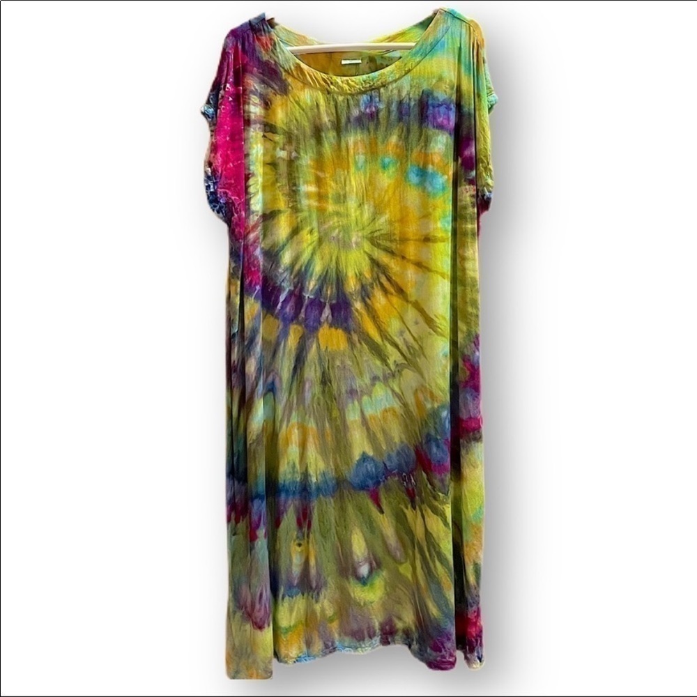 Dresses available for custom dyeing